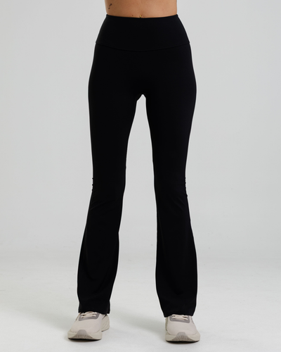 Essence Flared Pant