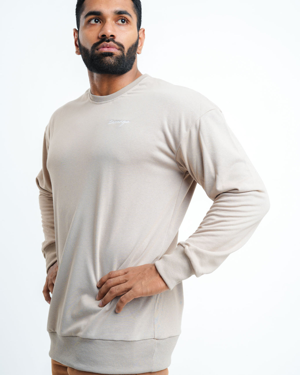 Essential Italic Sweat Shirt - Unisex