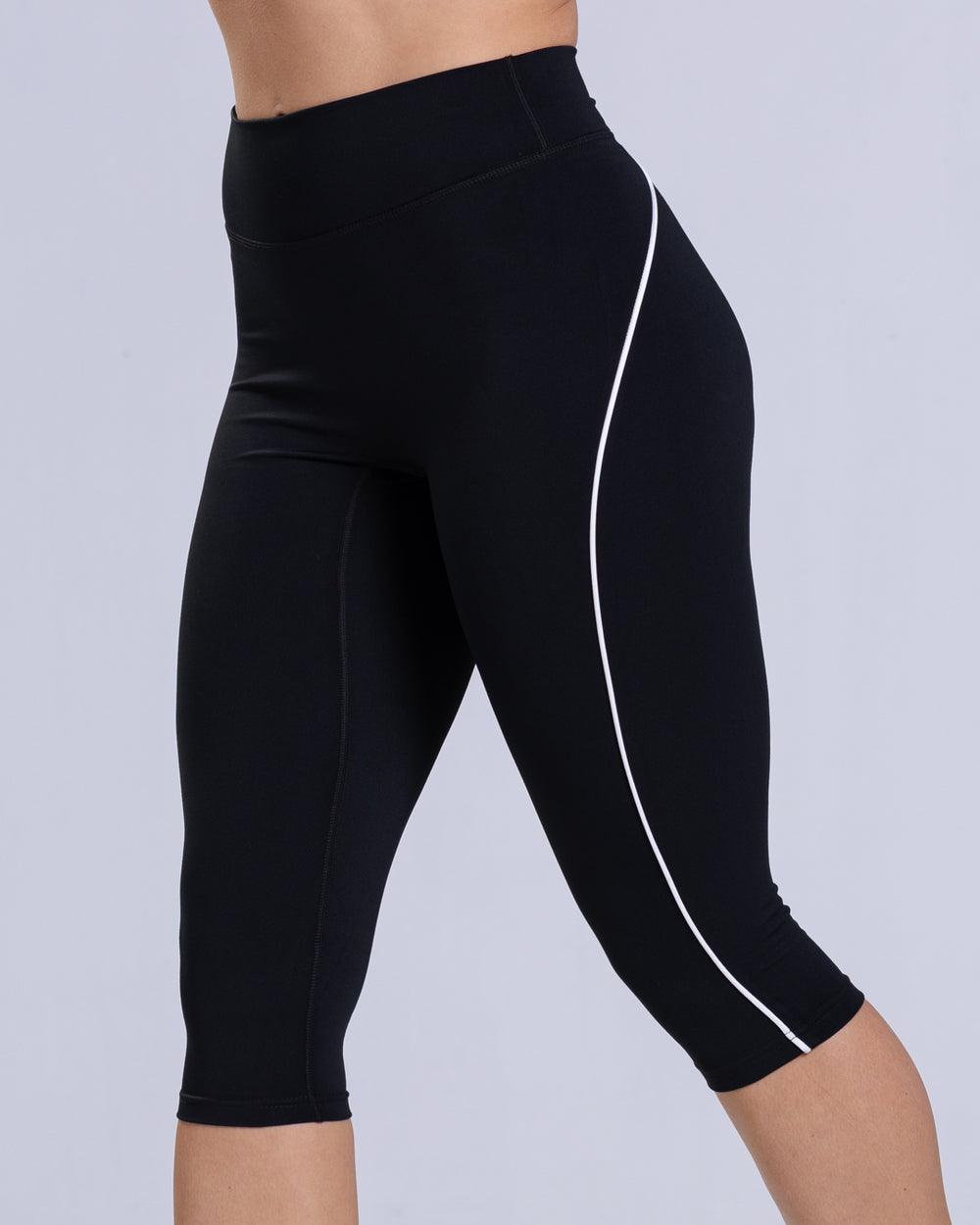 AirSculpt Capri Legging