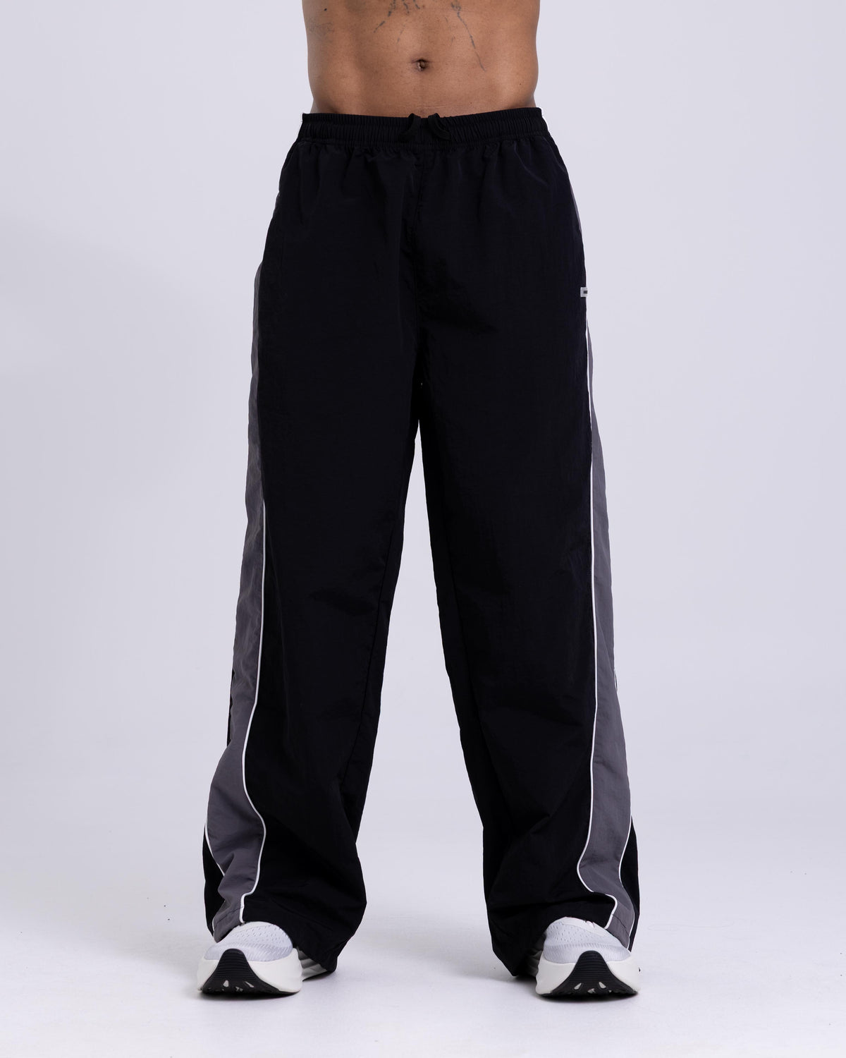 Paneltrack Wide Jogger