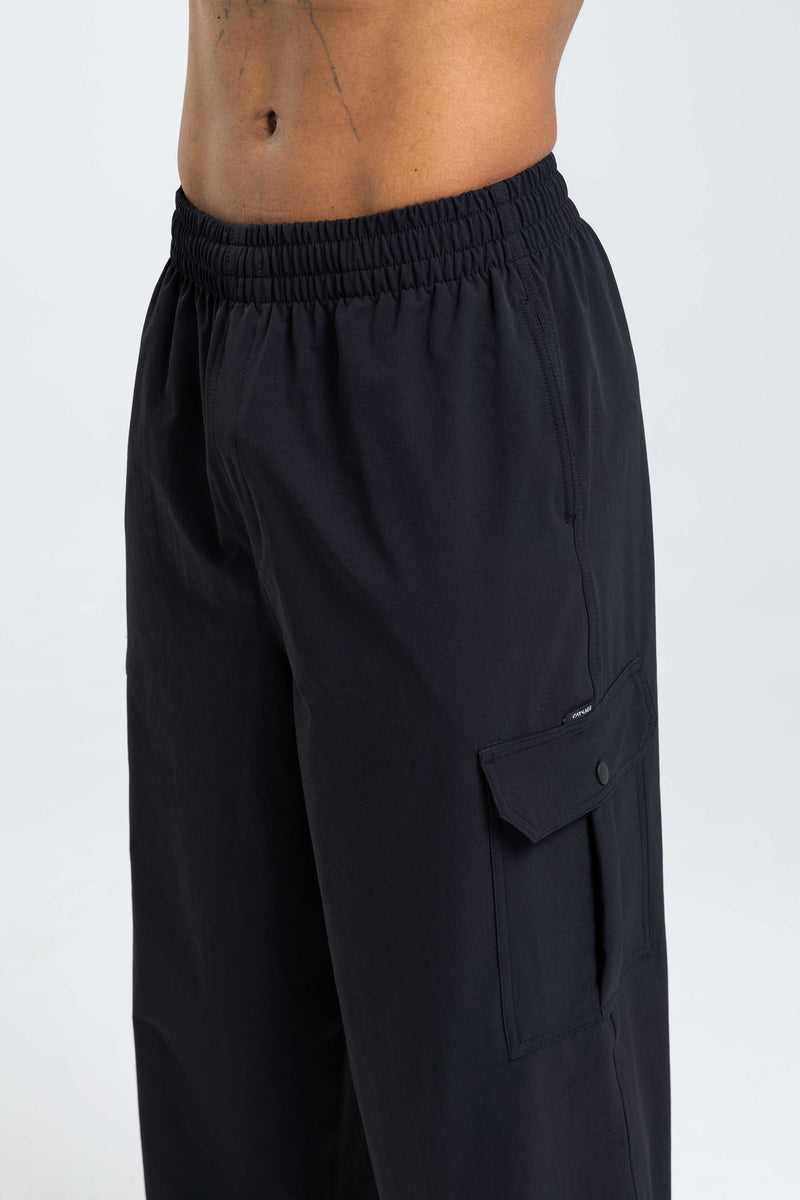 Nylon AirWave Cargo Pant