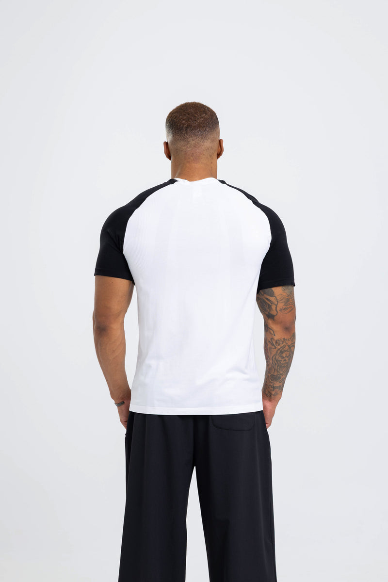 Classic Seamless Raglan Tee