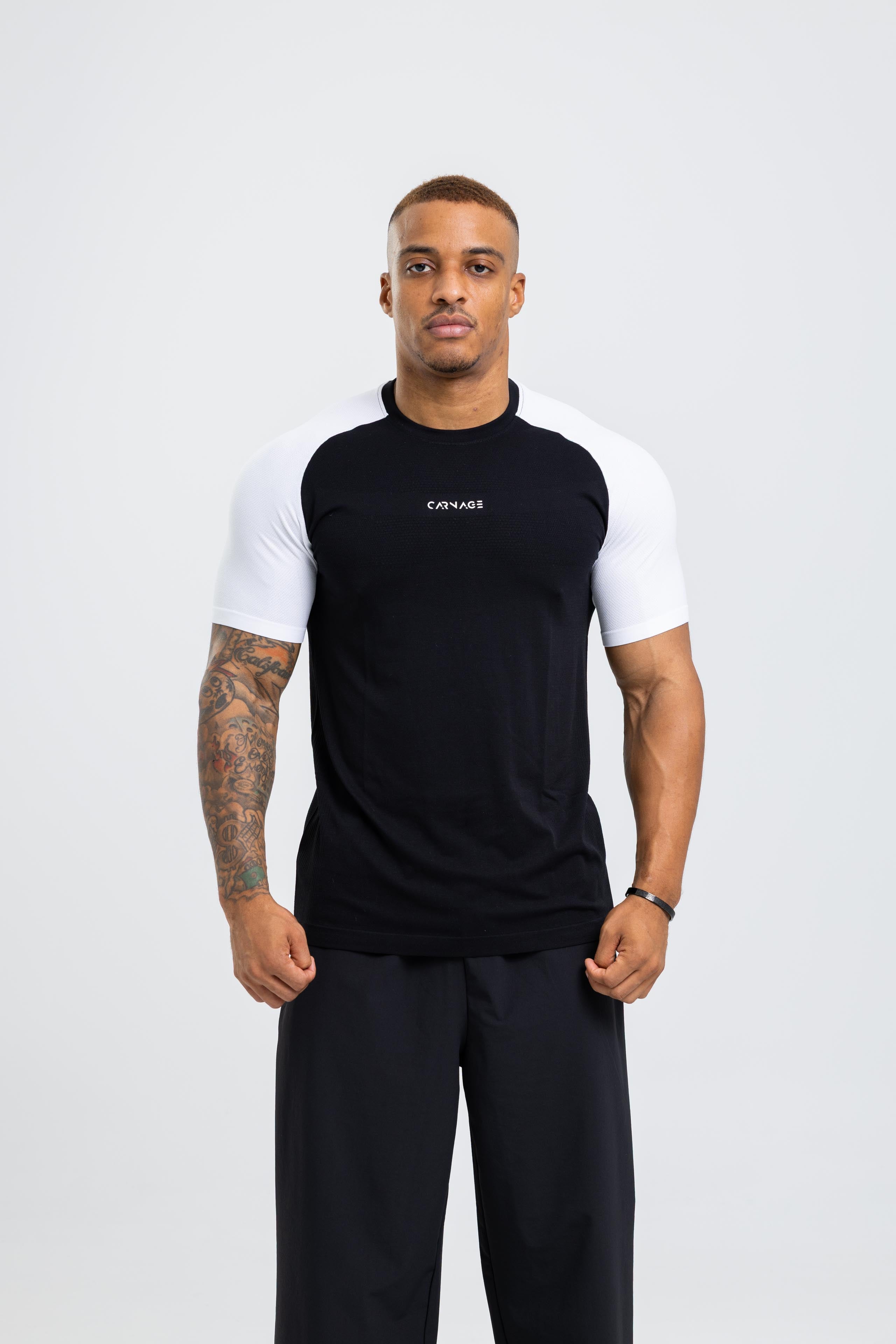 Classic Seamless Raglan Tee – Carnage