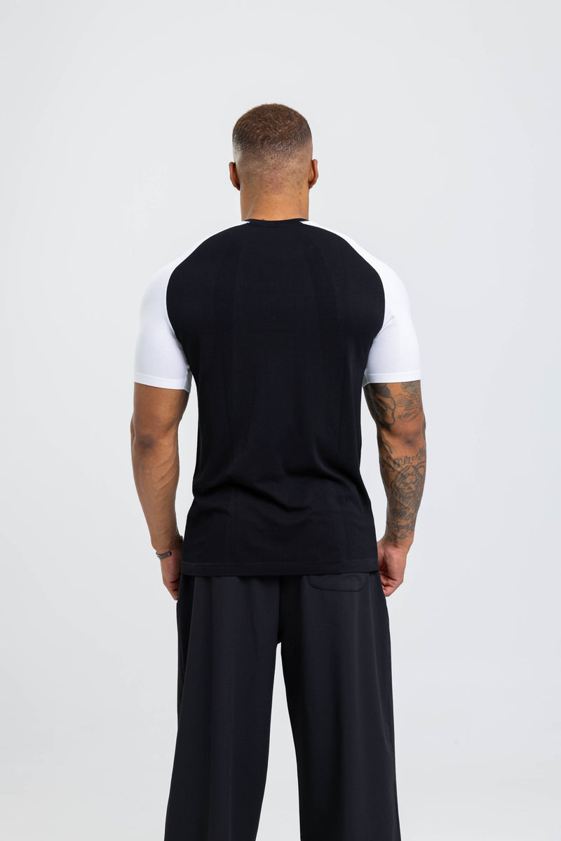 Classic Seamless Raglan Tee