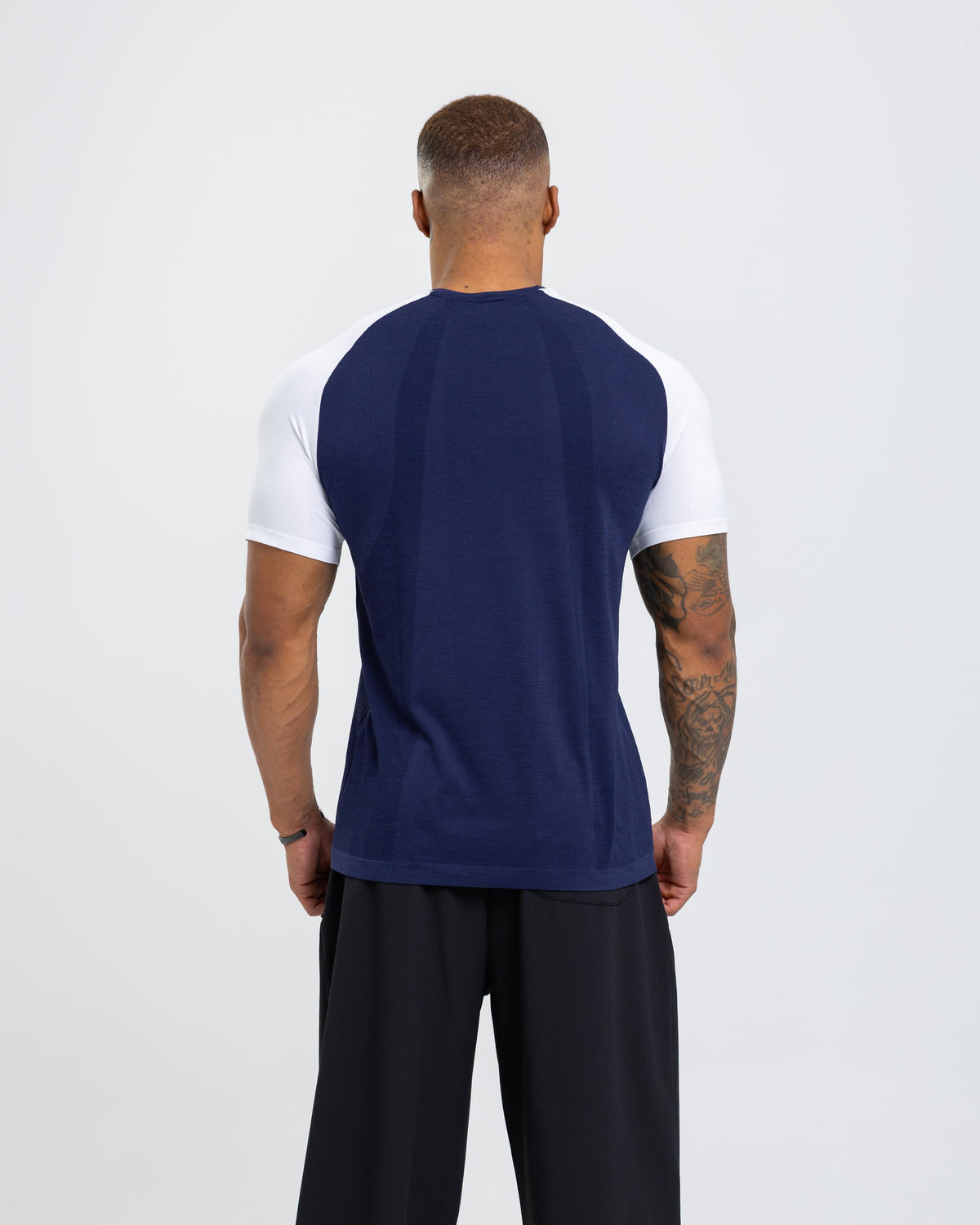 Classic Seamless Raglan Tee
