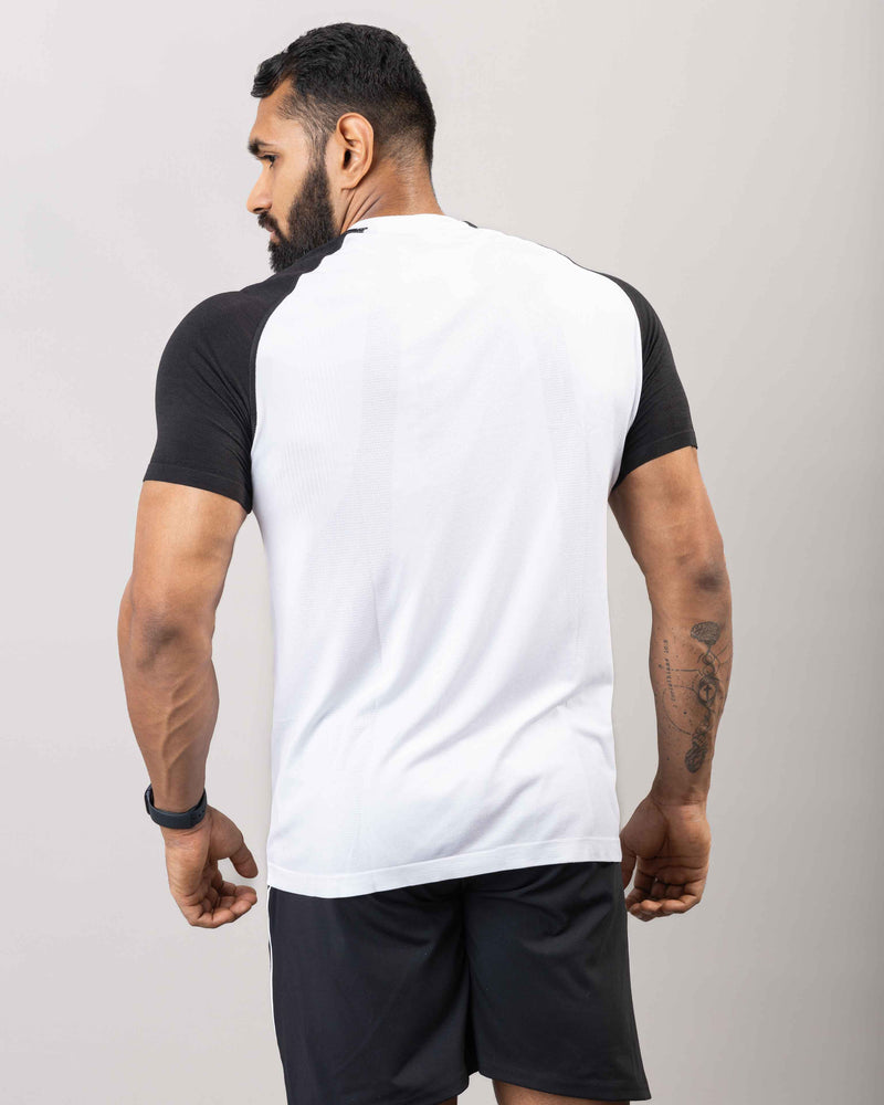 Classic Seamless Raglan Tee