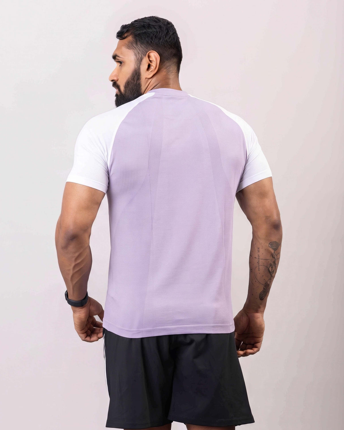 Classic Seamless Raglan Tee