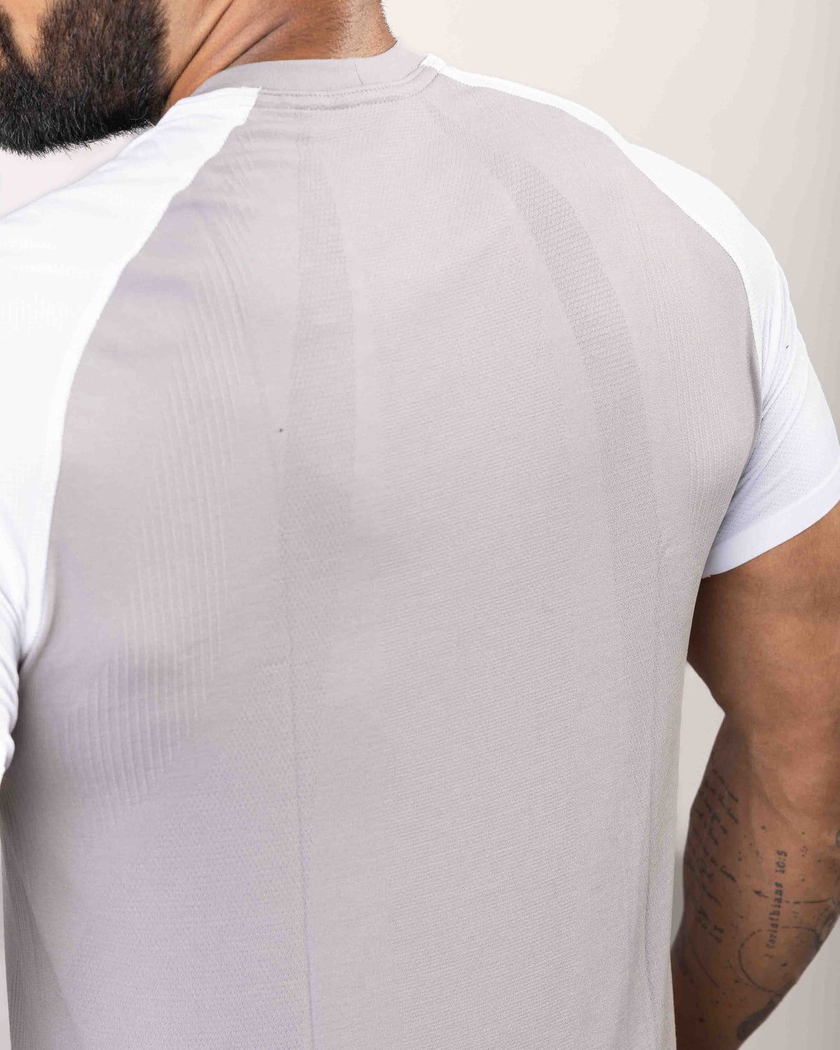 Classic Seamless Raglan Tee