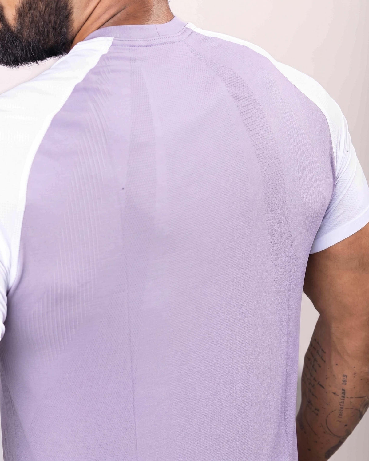 Classic Seamless Raglan Tee
