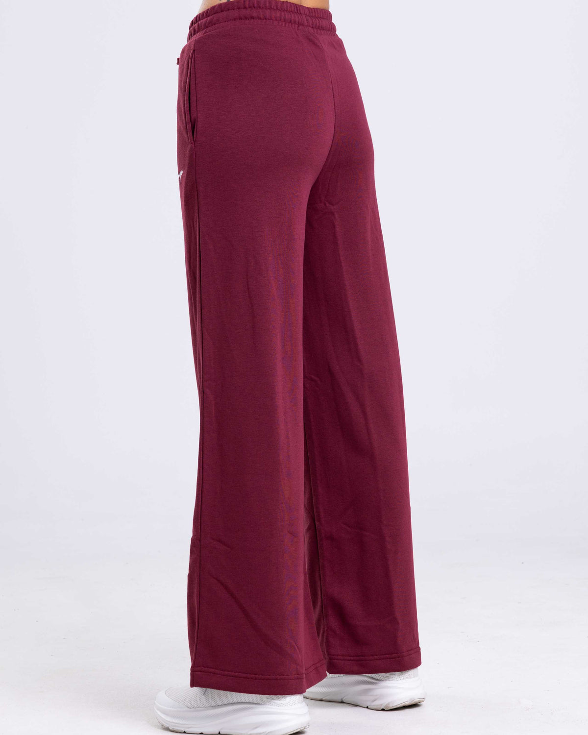 Signature Wide Leg Jogger
