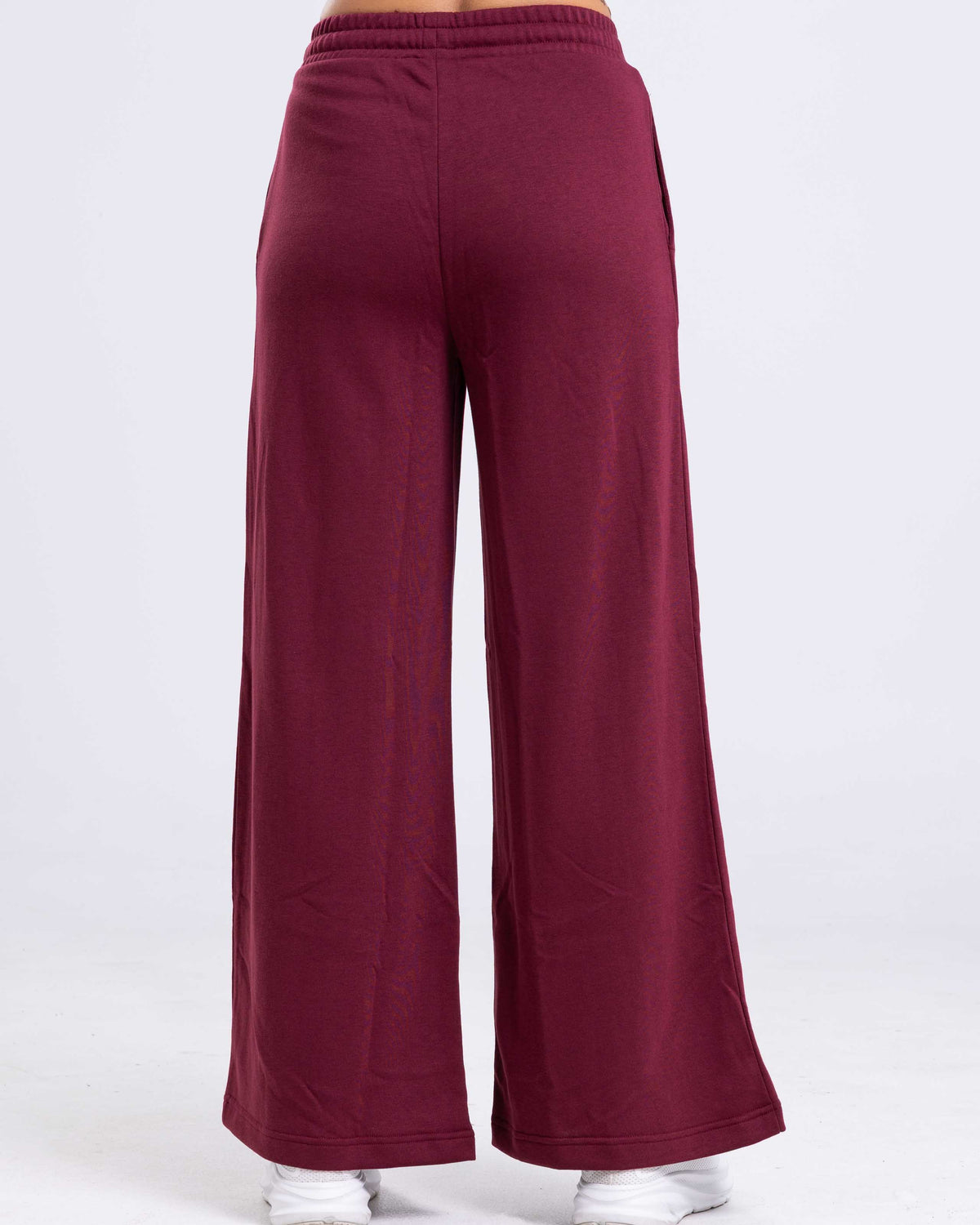 Signature Wide Leg Jogger