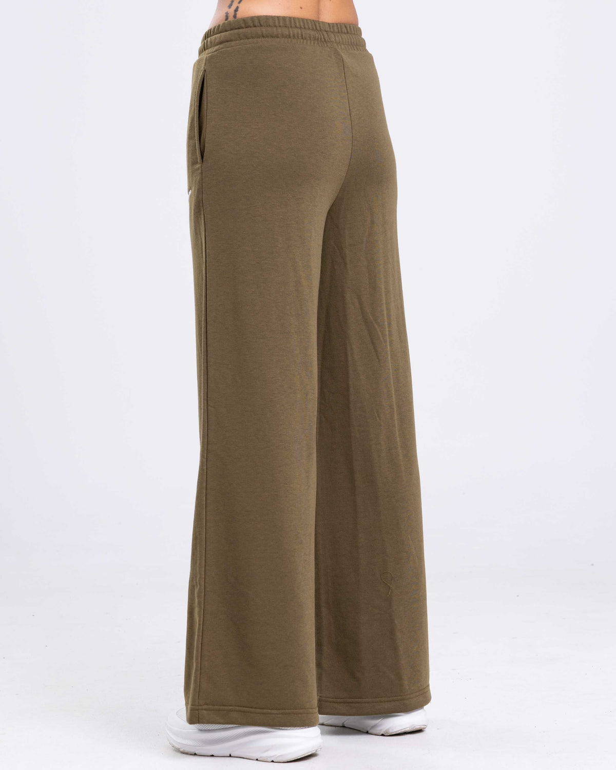 Signature Wide Leg Jogger