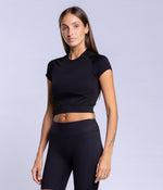 Core Seamless Crop