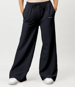 Essential Wide Leg Pant