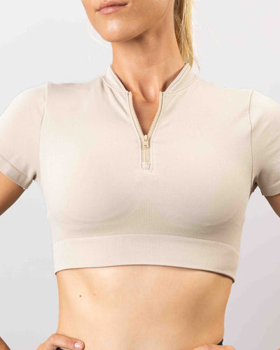 Seamless Essential Quarter Zipup Top